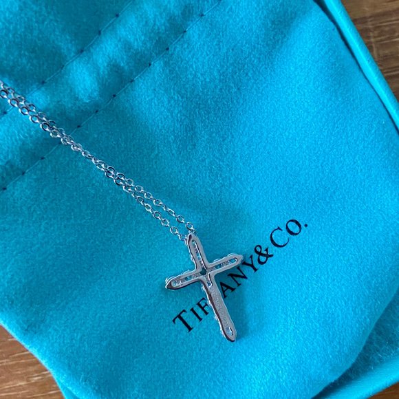 Tiffany & Co crucifix necklace clavicle chain